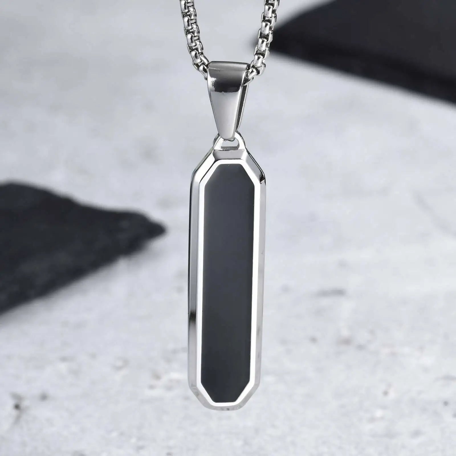 Paul - Geometric Pendant Necklace