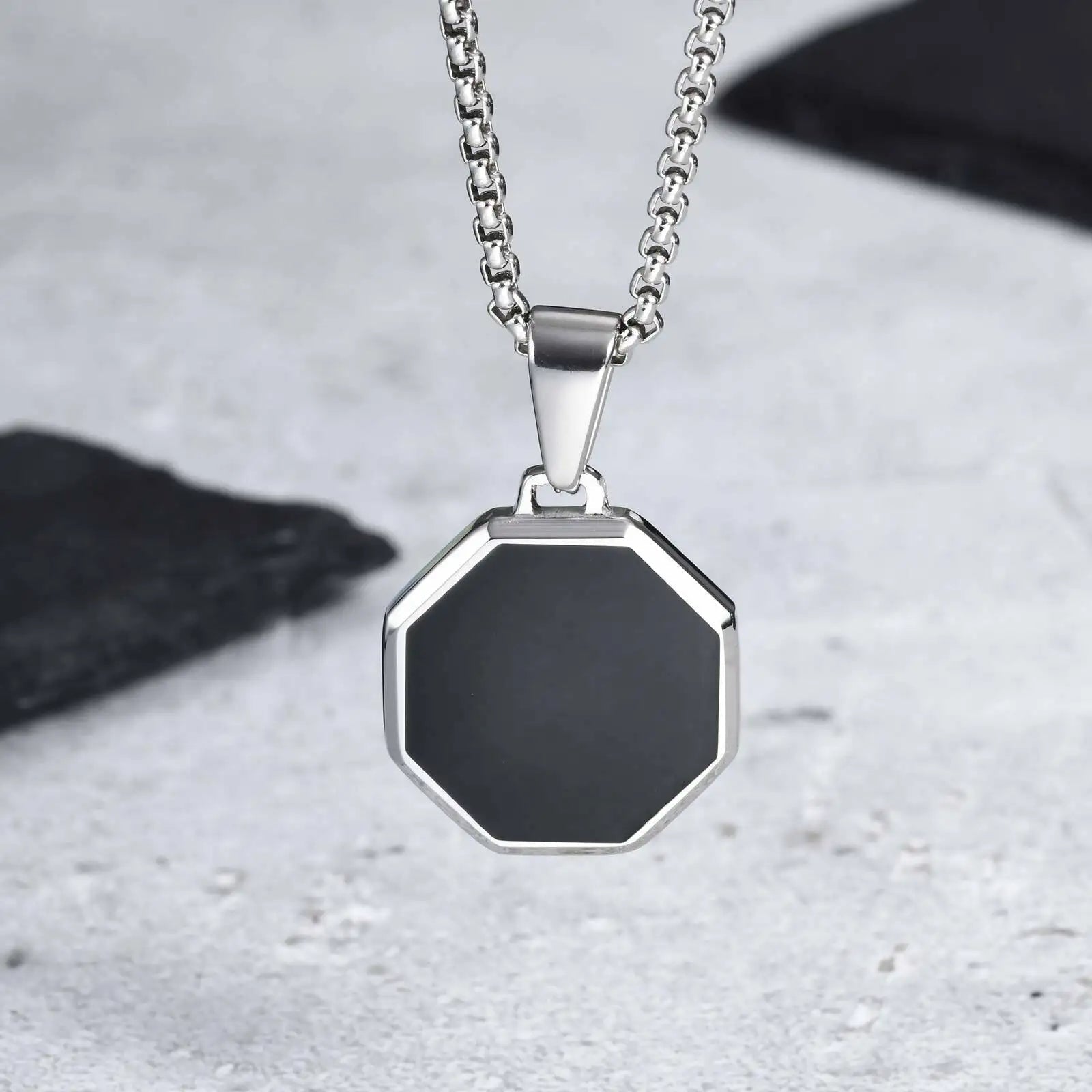 Paul - Geometric Pendant Necklace